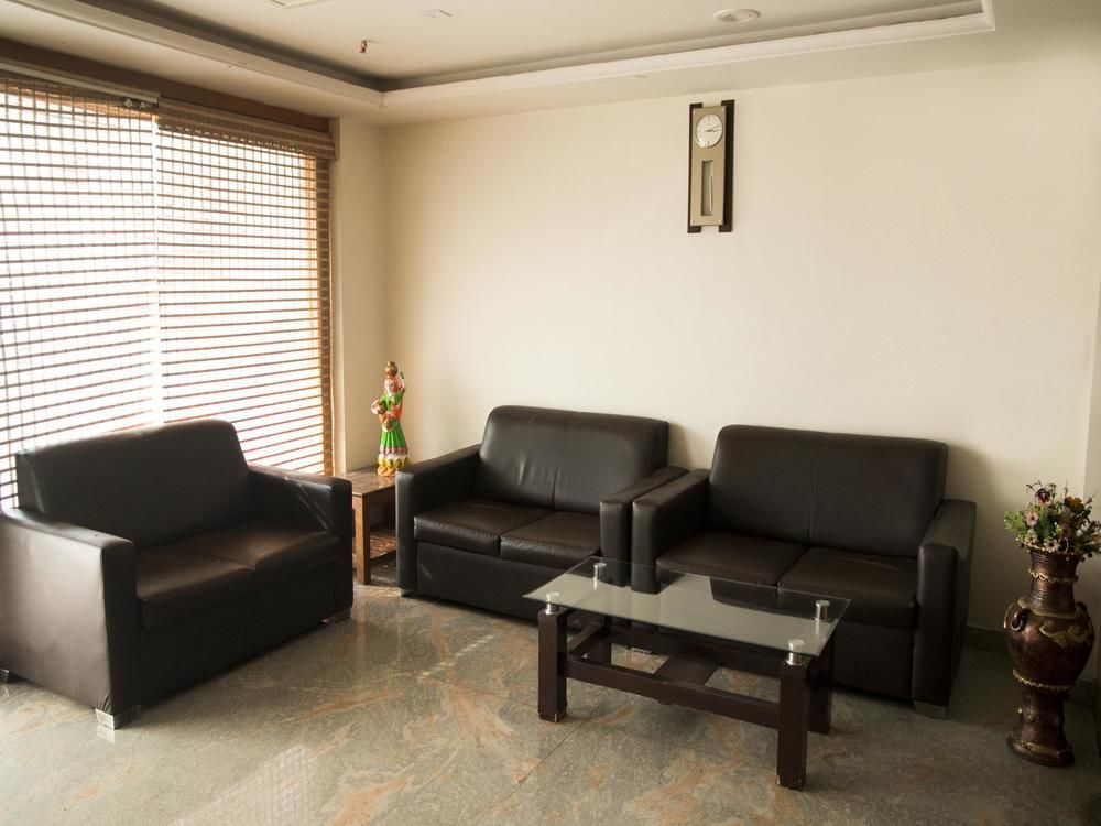 Oyo Rooms Srinivasam Complex Tirupati Luaran gambar